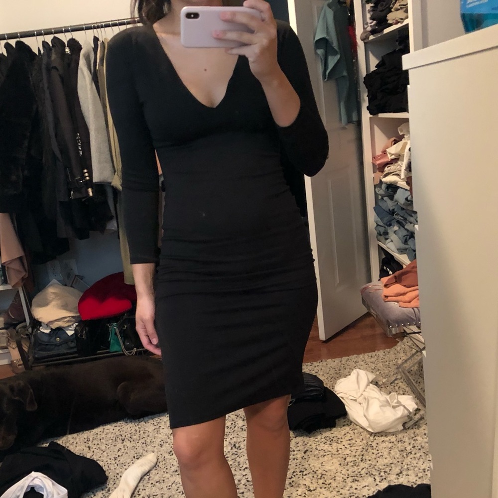 Black v neck midi dresss - Picture 3 of 8